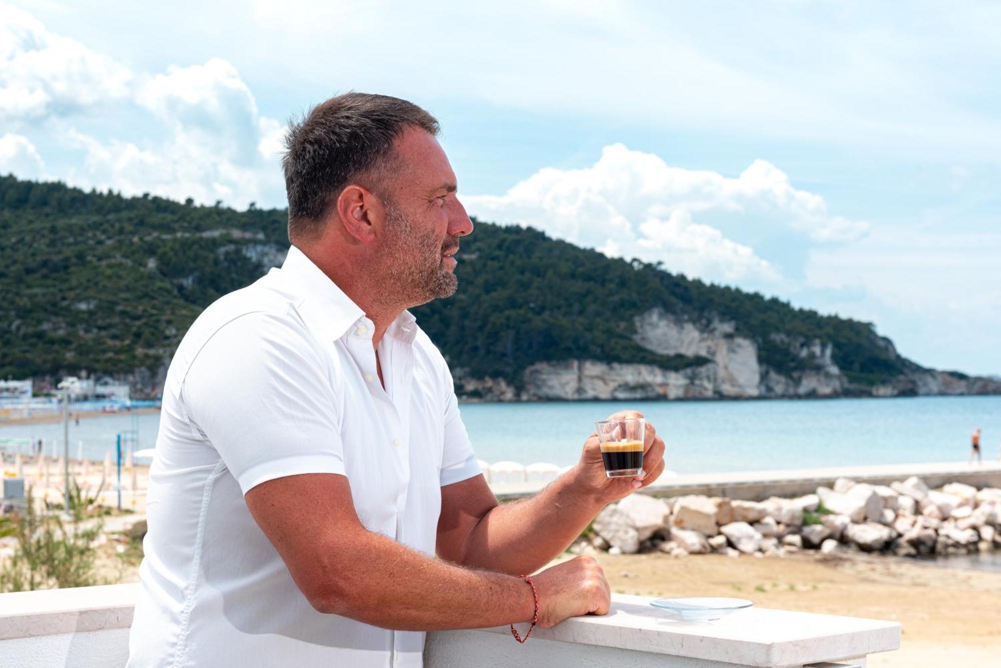 Marina Bay Beach Suites Peschici Eksteriør billede
