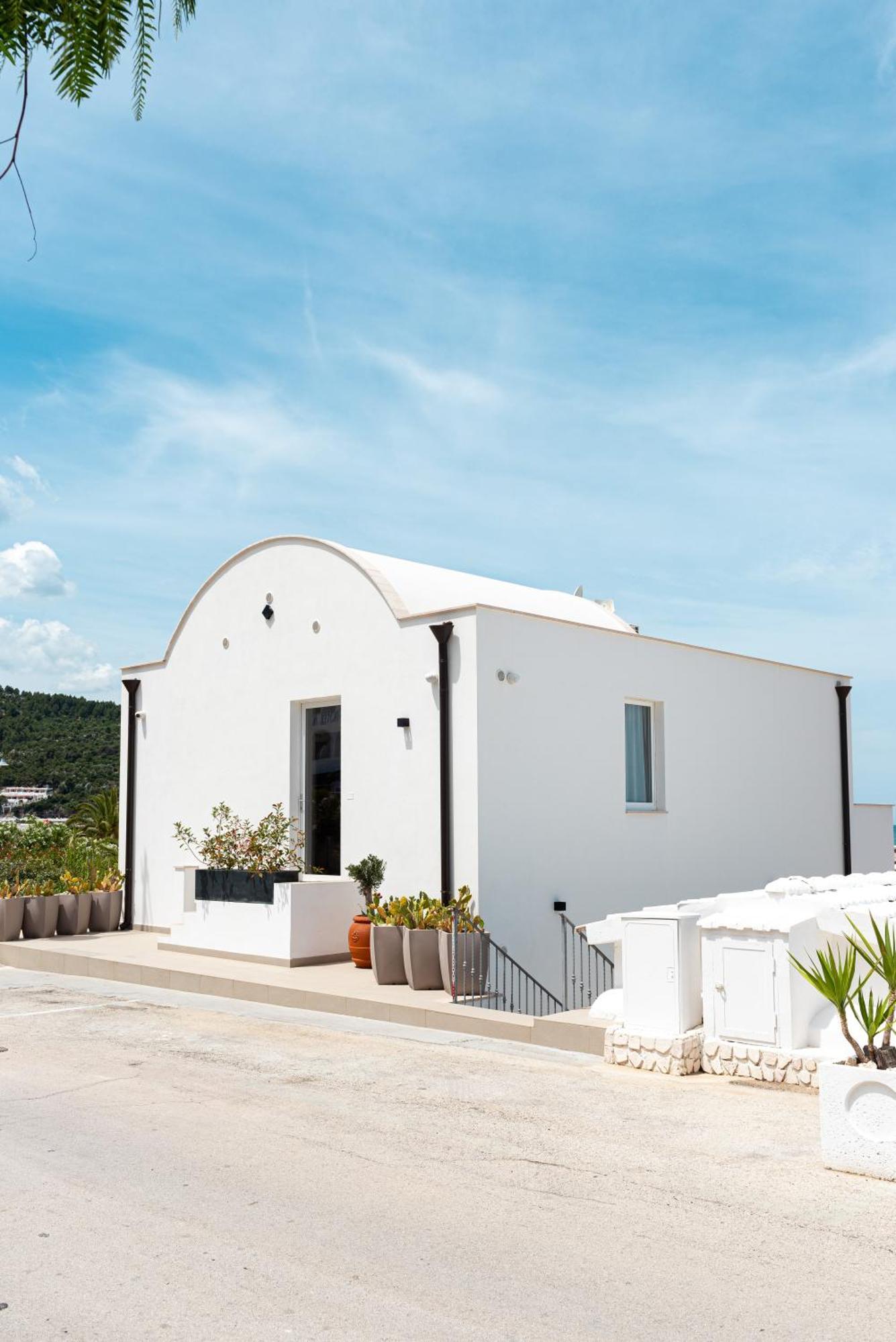 Marina Bay Beach Suites Peschici Eksteriør billede