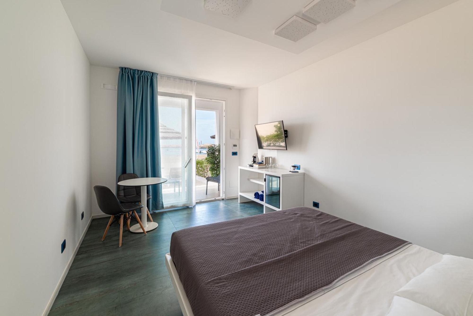 Marina Bay Beach Suites Peschici Eksteriør billede