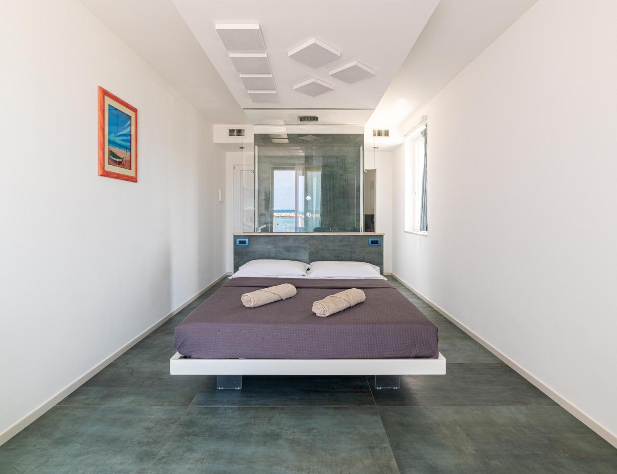 Marina Bay Beach Suites Peschici Eksteriør billede