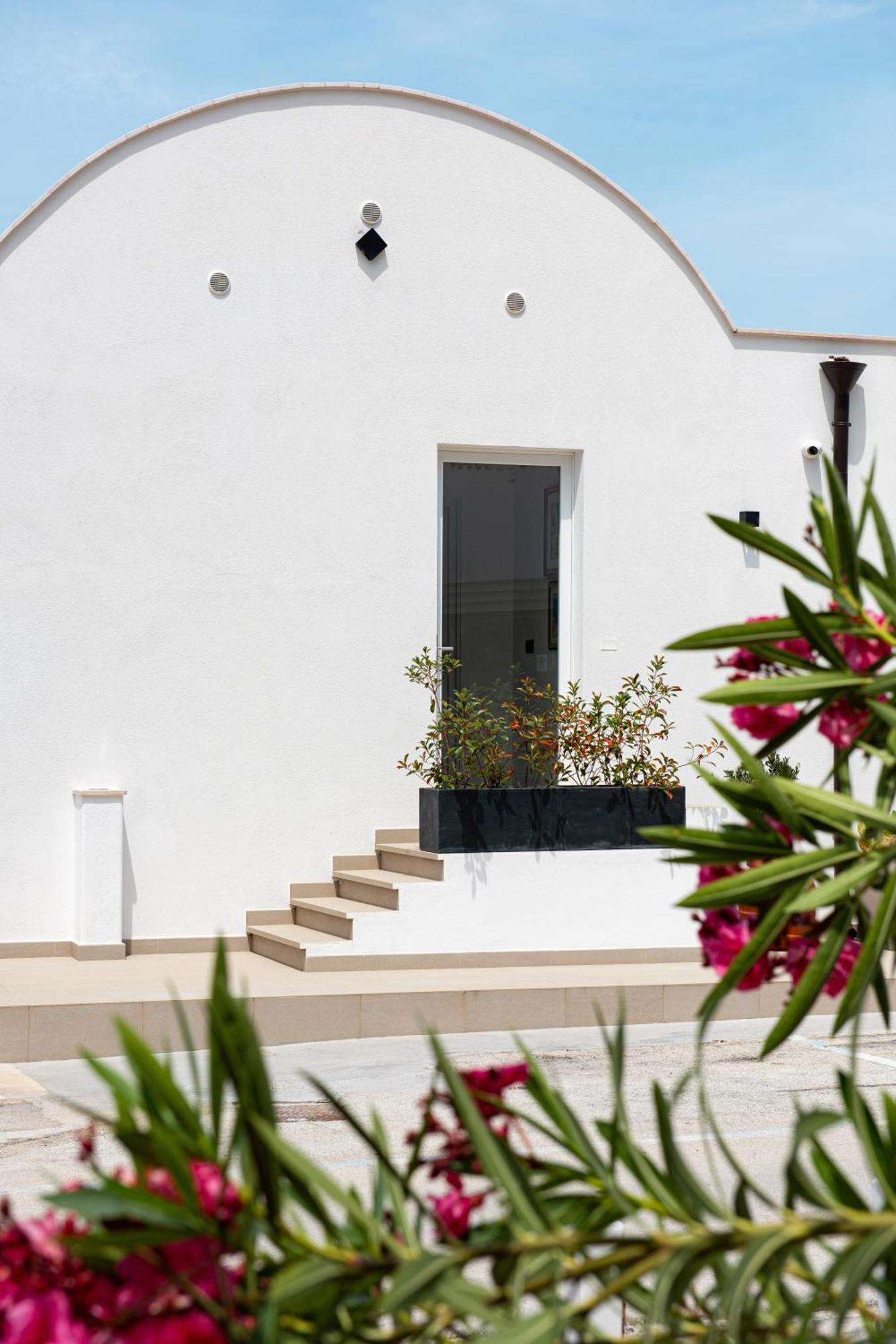 Marina Bay Beach Suites Peschici Eksteriør billede